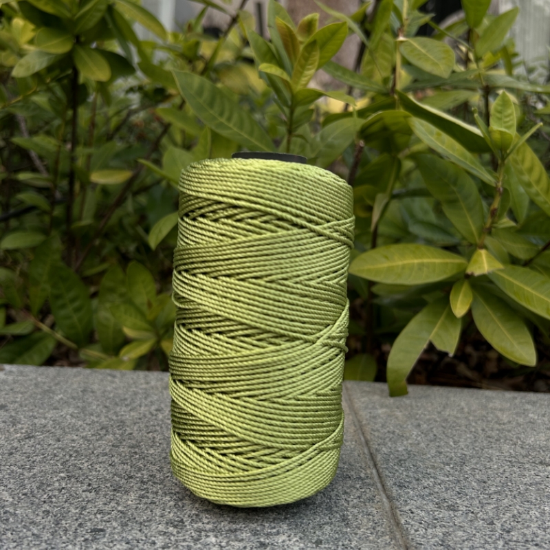 Summer Crochet Yarn DIY Craft Thread Ice Silk Art Yarn Cord 1.5mm200m Polypropylene Yarn for Hat Doll Sewing Bags Crocheting: WHITE