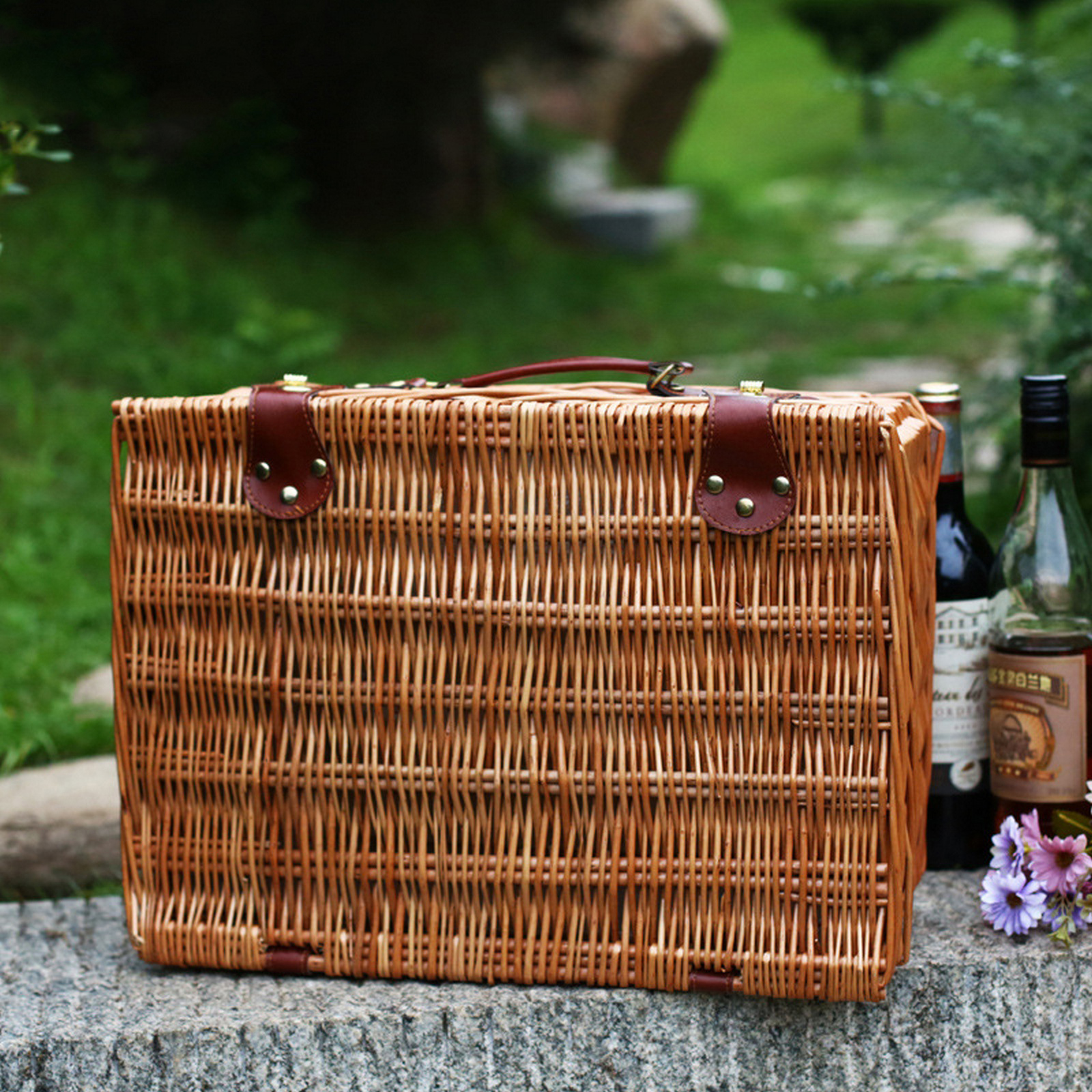 Wicker Basket Storage Box Camping Picnic Baskets With Lid Outdoor Portable Fruit Basket Handmade Wicker Picnic Basket Container