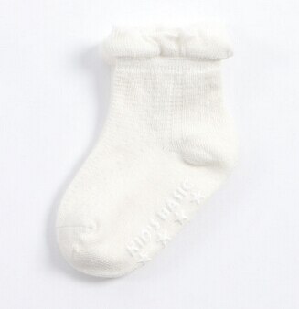 W134 Frete grátis 0-1 anos de idade as crianças meias arrastão verão fina meias de algodão meias de renda cor sólida meninas: Bege