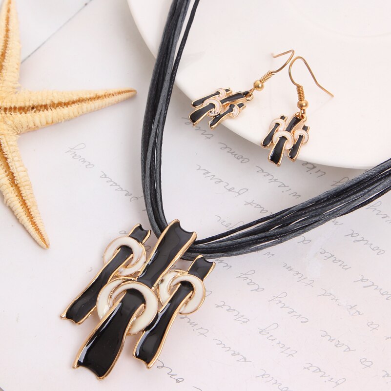 Colliers noirs de formes géométriques au goutte-à-goutte d'huile, corde multicouche, ensemble de bijoux, boucles d'oreilles, , offre spéciale: F356