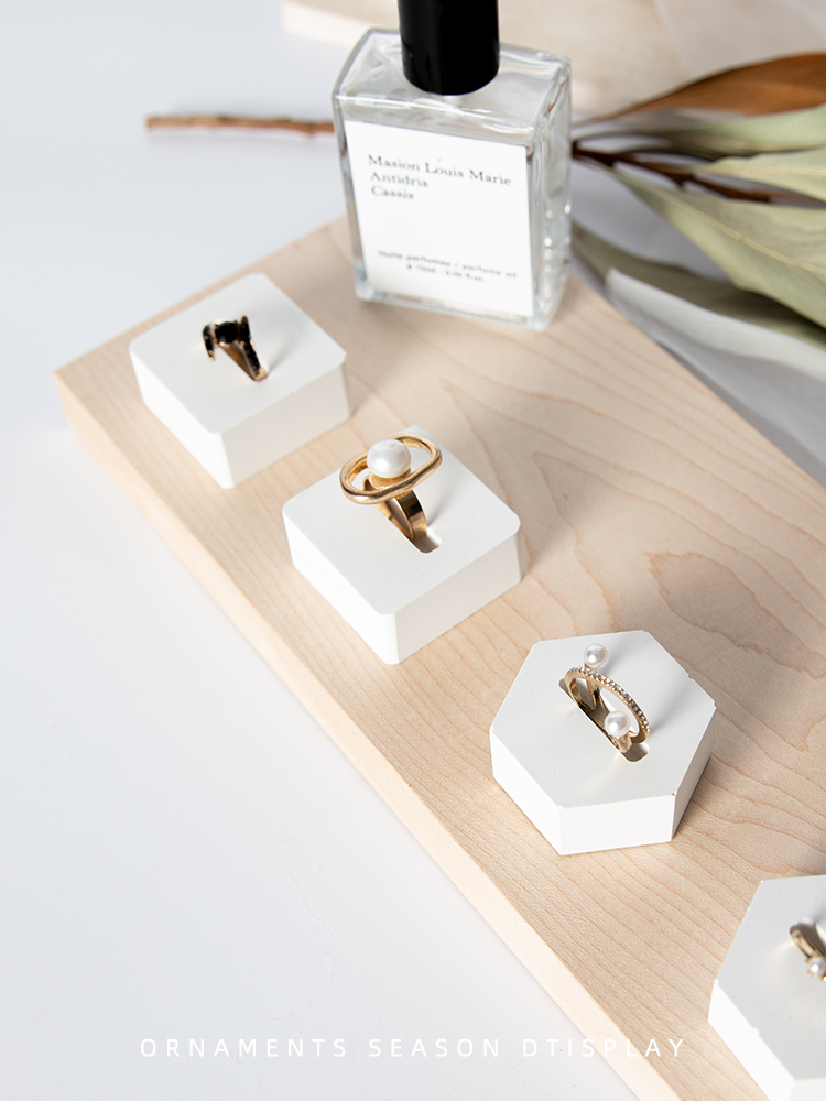 White Gypsum Ring Display Holder Jewelry Display Stand Ring Display Rack