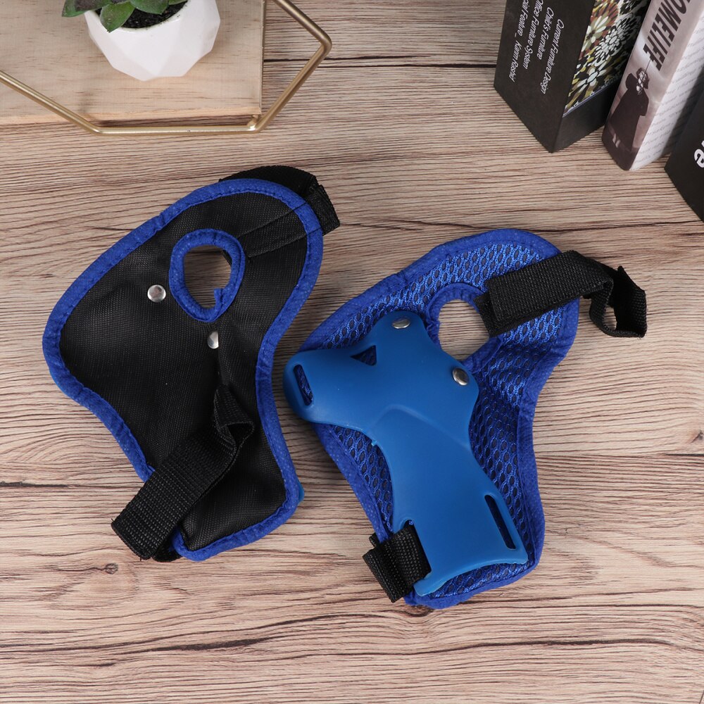6pcs in 1 Set Adults Roller-skate Protection Gear Skiing Roller Protector Sports Protectors Kit Skateboard Bike Riding Knee Pad: Blue