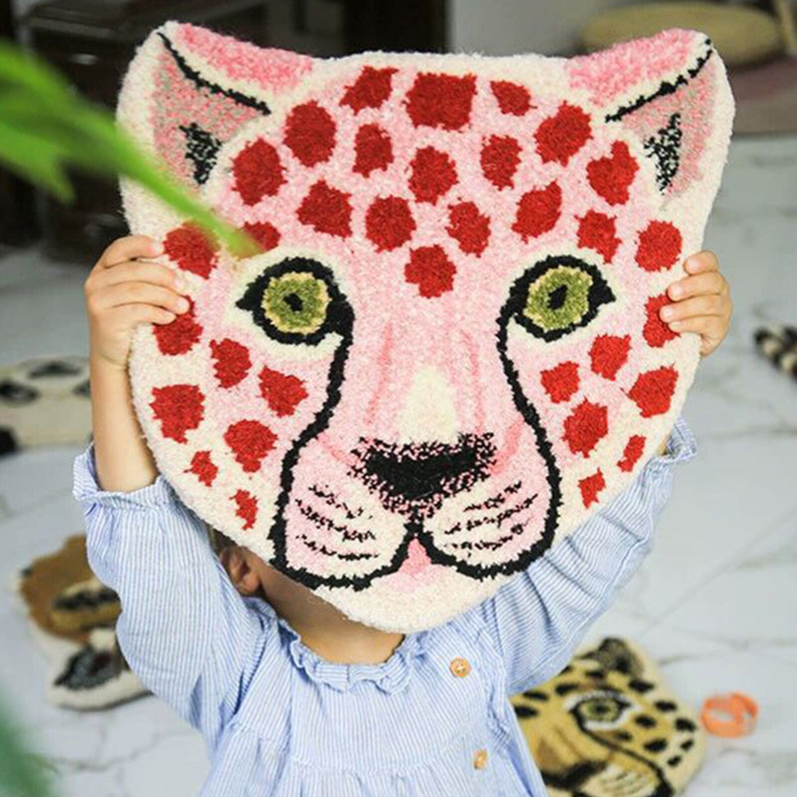 Household Imitation Cashmere Seat Cushion Cartoon Tiger/Lion/Panda Shape Thickened Floor Mat for Bedroom Living Room