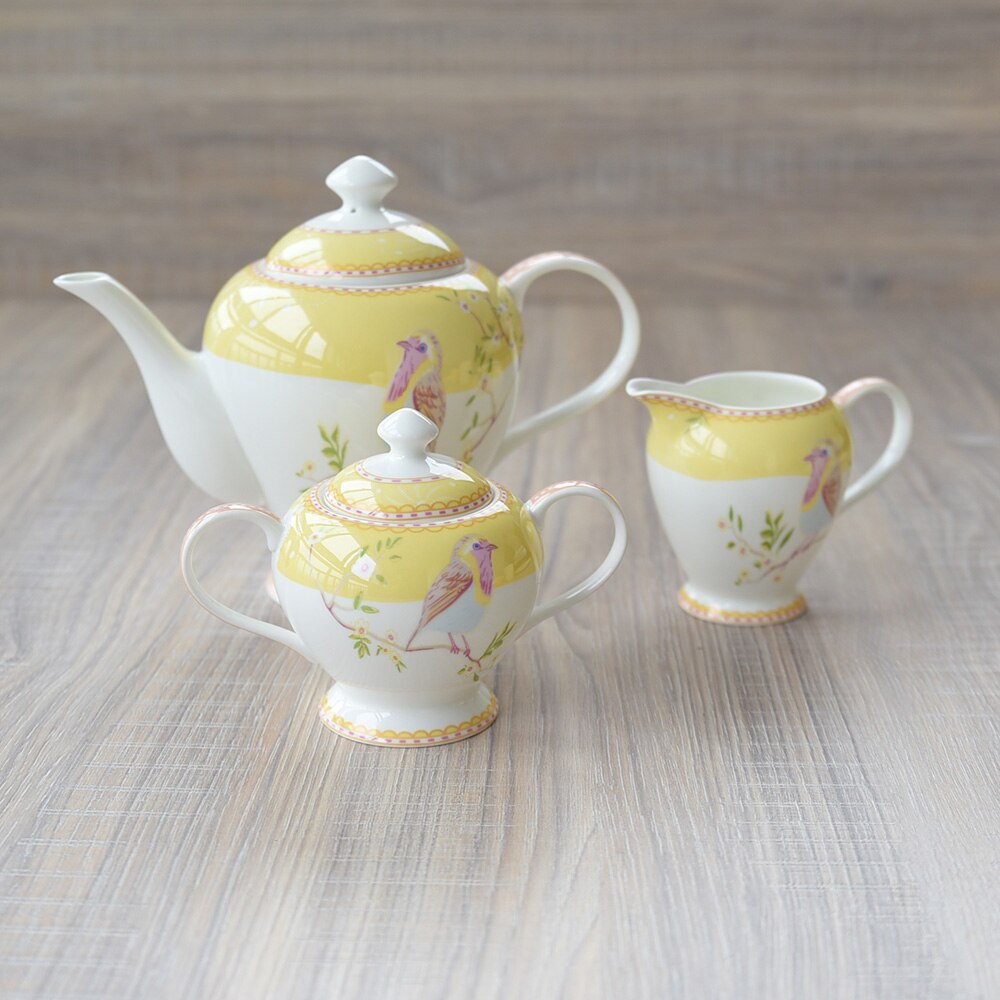 Bone Porcelain British afternoon tea set with a cup of tea teapot milk fruit cup wedding dessert plate