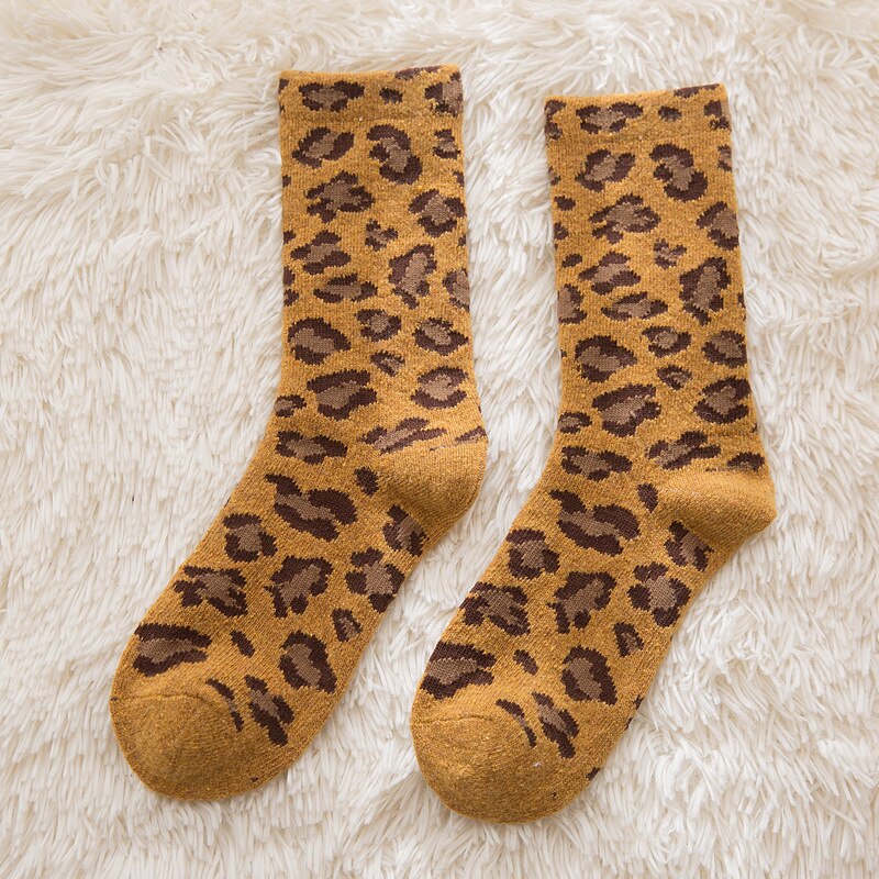Uldne bomuld leopard sokker kvindelige pop efterår og vinter sokker personlighed retro tykke varme bløde frotté mellemsokker: -en