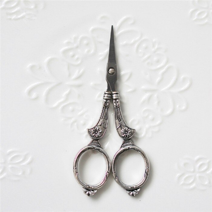 Retro Goud Zilver Gesneden Kruissteek Rvs Schaar Papier Handwerk Diy Stof Cutter Office Home Supply Tool: Retro Silver