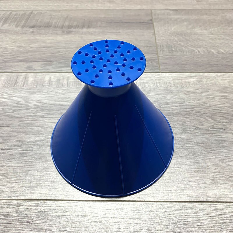 Car Magic Window Windshield Ice Scraper Oil Funnel Snow Remover Shovel Window Scrapers Cone Deicing Snow Remover: Blue