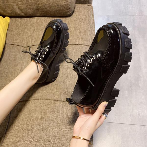 Derbyskor dam skor kvinnlig skor brittisk stil träskor plattform dam rund tå fritidsskor matchande läder: 3 / 35