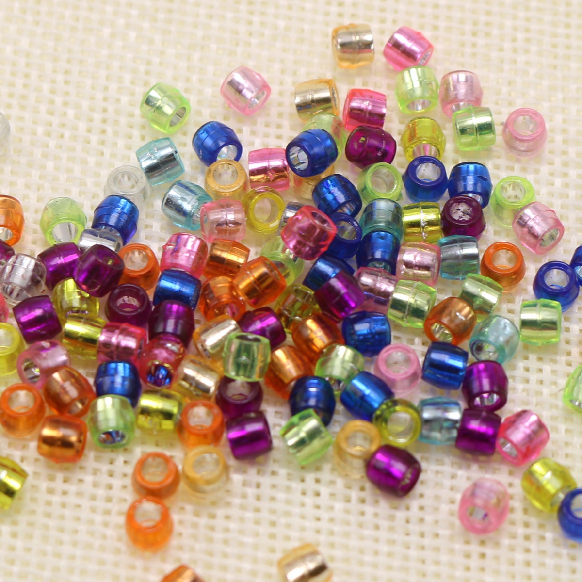 Besdiyart Kleikralen armband maken, 120 kleuren 6 dozen polymeer klei kralen voor vriendschap armband kit, spacer Heishi kralen voor sieraden maken met letterkralen, bedels cadeau voor kinderen en