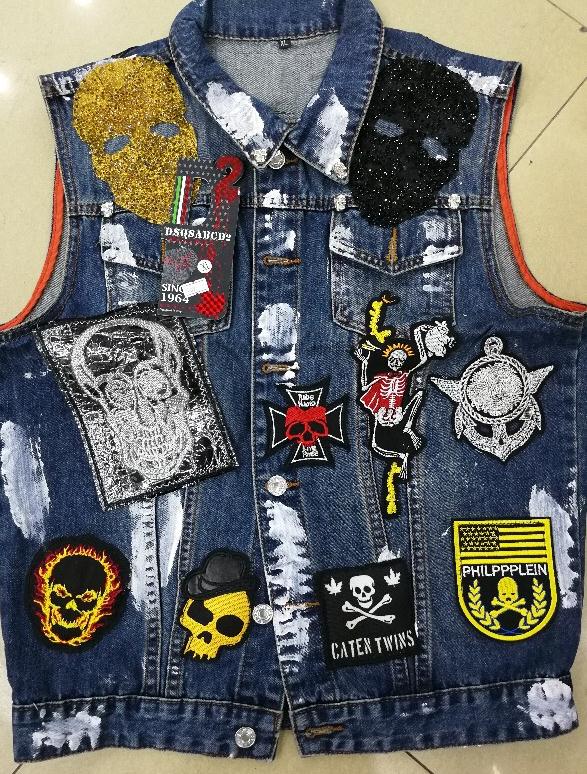 Punk Style Mens Kralen Patchwork Slim Fit Mouwloze Jassen Casual Schedel Borduurwerk Jeans Vesten Casual Print Vest J3010