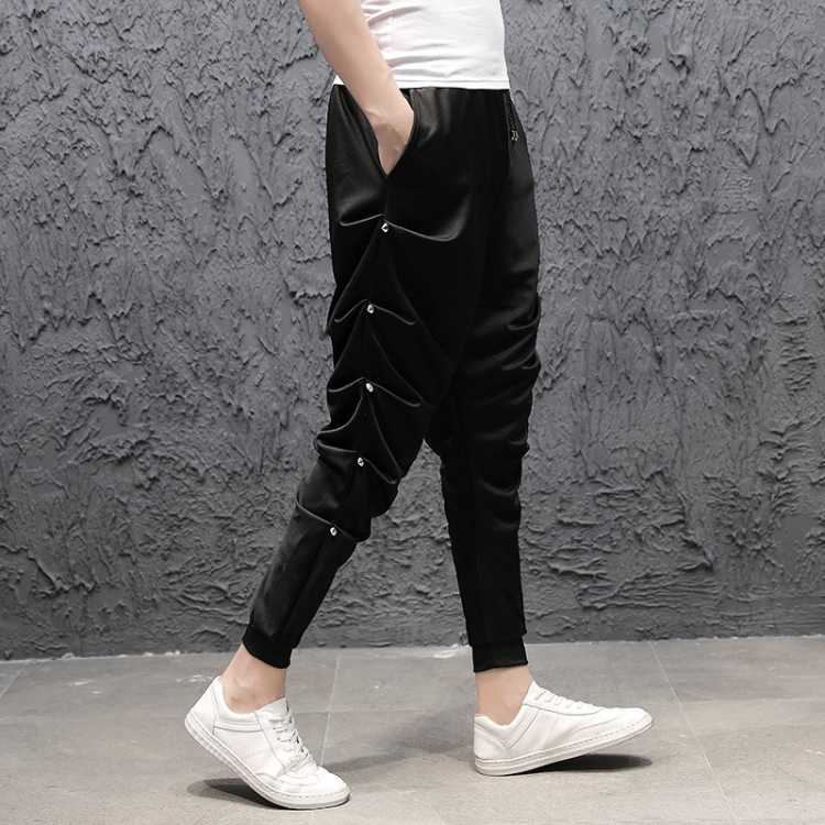 Idopy Mens Koreaanse Punk Mode Gothic Stijl Harembroek Kalf-Lengte Bezaaid Losse Fit Druppel Kruis Broek Voor Man