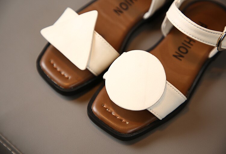 Effen Kleur Meisjes Sandalen Mode Geometrische Zomer Kinderen Sandalen Meisjes Baby Vlakke Strand Sandalen Kleine Prinses Dansschoenen