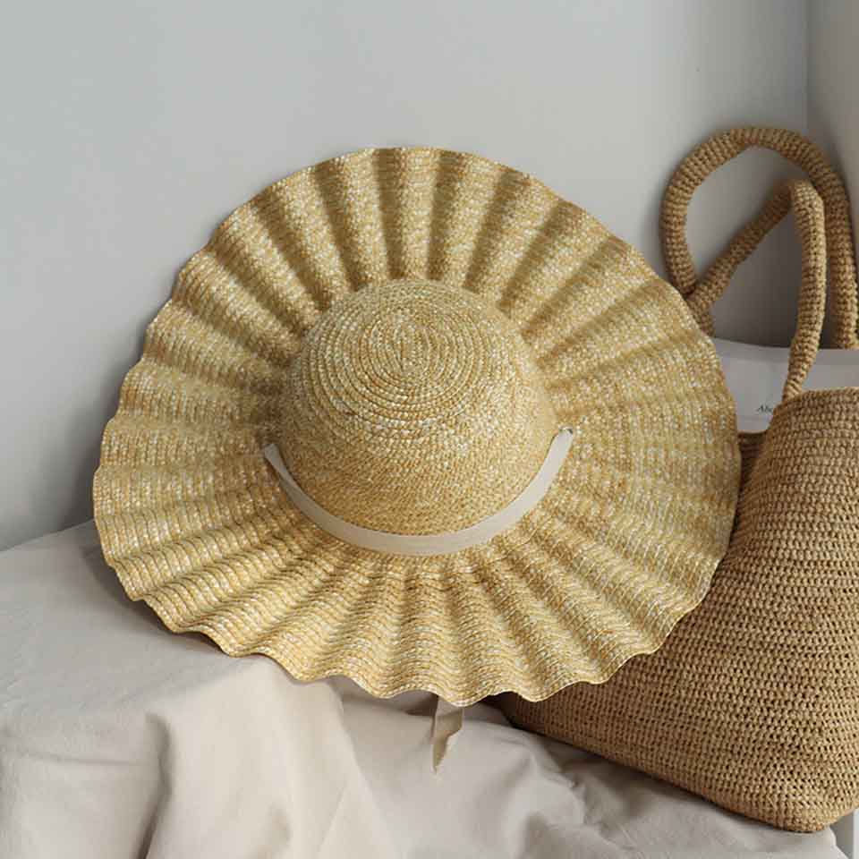 Sombrero Natural de ala ancha, sombreros ondulados con volantes, sombrero de paja de rafia, sombrero de playa con flecos para verano, sombrero tejido para el sol con cinturón blanco y negro