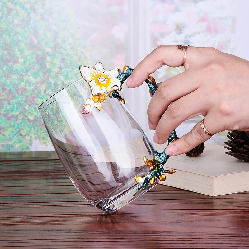 Topp blomster og rhinestones dekorert emalje kaffekopp krus blomst te glass melk kopper legering håndgrep kopper og krus