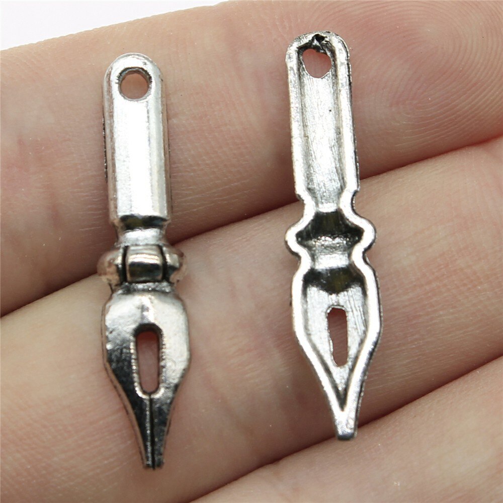 20 stks / partij Antiek Zilver Kleur Schoolbenodigdheden Boek Charms Bachelor Cap Charms Doctor Hat Hanger Graduation Charms: Imitation Rhodium Plated