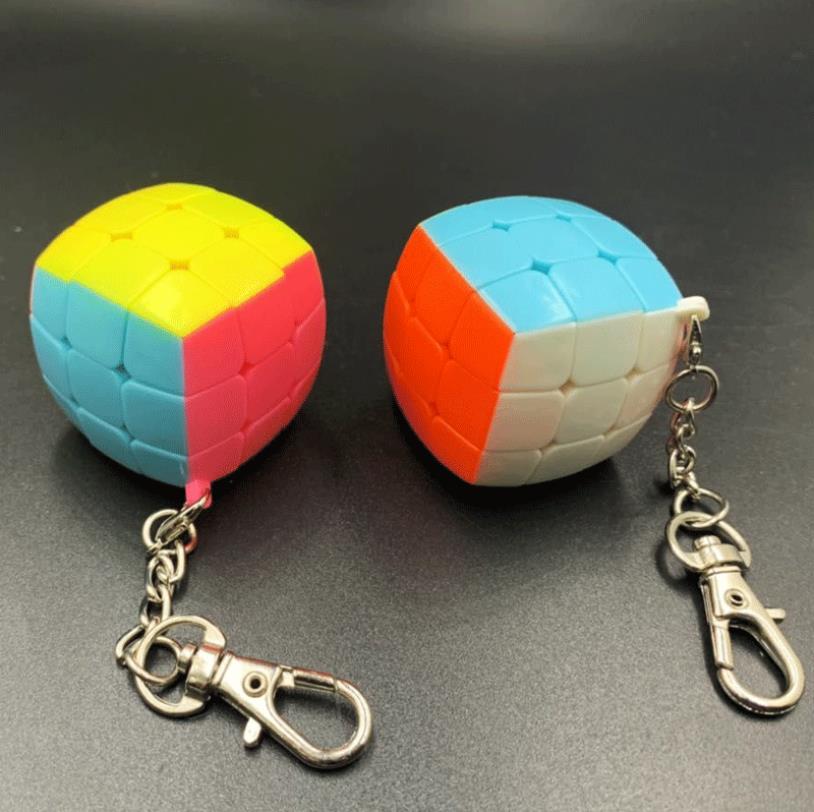 3x3cm Cube Key Chain Multiple Color Plastic Smooth Cube Pendant Educational Toys for Adults/ Children