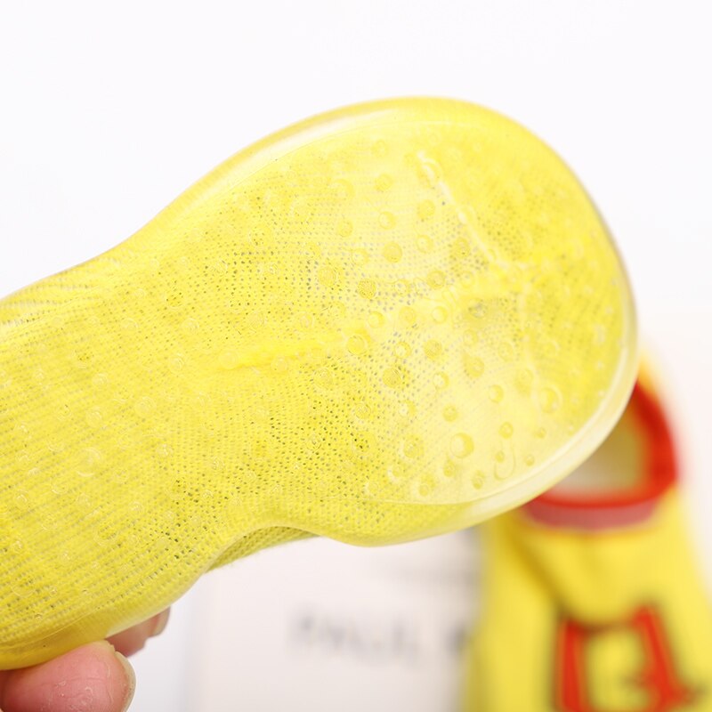 Märke baby skor pojkar flickor småbarn skor första walkers härlig baby walking sheos barn halkfria sneakers