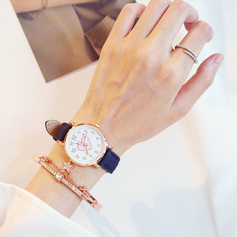 Leuke Vrouwen Horloges Mode Lederen Band Mooie Dames Polshorloge Meisjes Hartvorm Wijzerplaat Goedkope Fine Klok Relogio Feminino: black bracelet