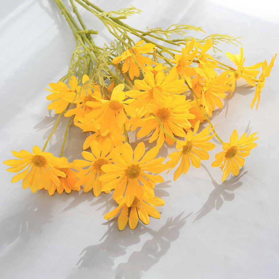 Flores artificiales, margaritas de seda, fiestas de novias baratas, bodas, bodas, mesa de jardín, decoración, , accesorios para plantas de escenario: YELLOW