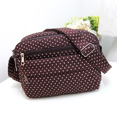 Hotsale dot mönster mamma blöja väska baby stuff arrangör förvaring för barnvagn barnbar 15 färger baby care bag mochila: Zong se bo dian