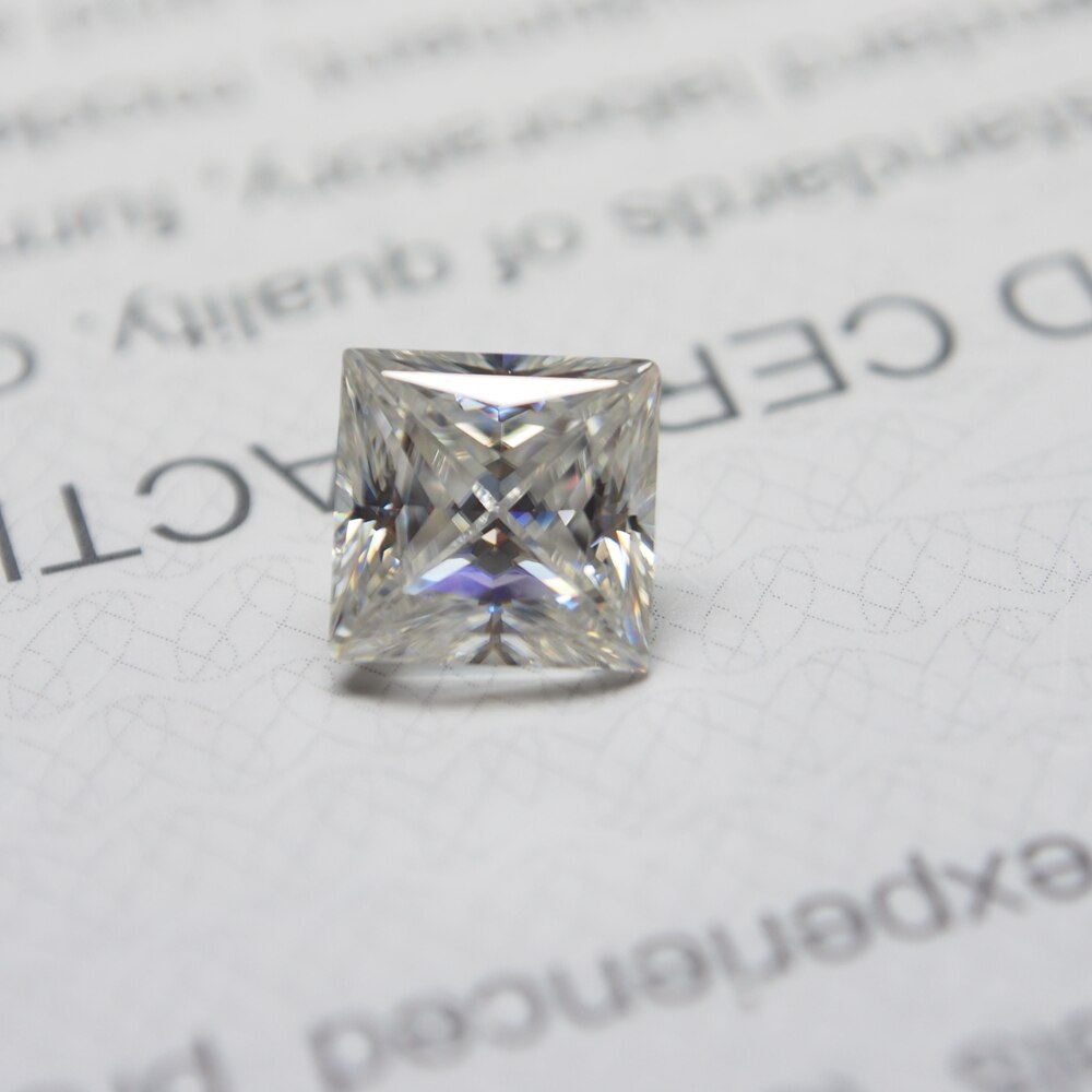 4*4mm Princess Cut VVS Moissanite Moissanite Stone Loose Moissanite Diamond 0.37 carat for Ring making