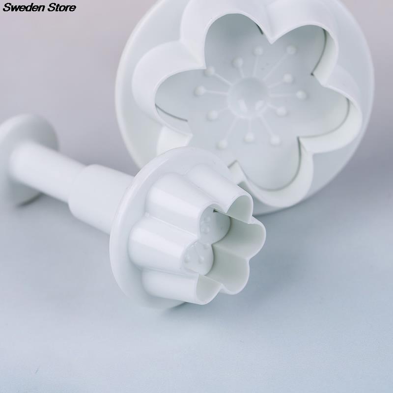4 stk / sett ferskenblomst form cookie kuttere blomst serie bakverk kjeks form stempel kake dekorere verktøy