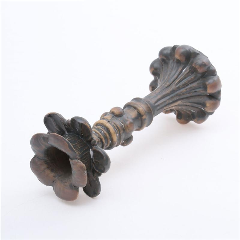Antique Candlestick Holder Resin Candle Holder French Candle Stand Sconce Nostalgic Candlestick Table Decor Home Decoration