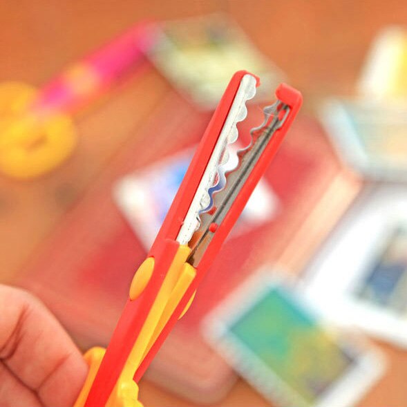 6 Pcs DIY Paper Scissors Postmark Large Serrated Small Serrated Castle Mini Wave Big Wave Student Paper Paper Cutting Tools