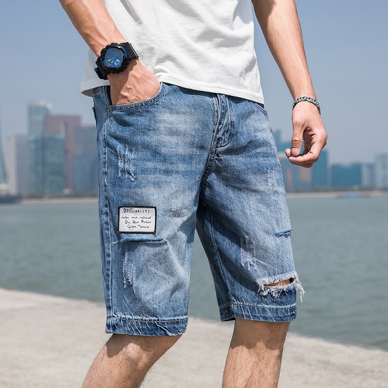 Herr blå jeansshorts hål korta jeans herr sommar knälånga jeansshorts raka lösa jeansshorts