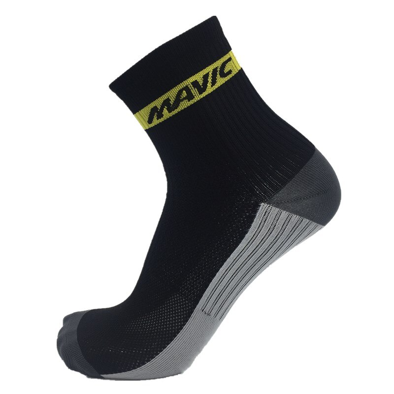 Cycling Socks Men And Women Running Bike Socks Sport socks Protect Feet Breathable Wicking: black