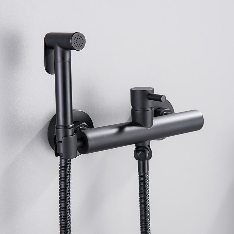 Grifo de bidé de latón montado en la pared, rociador de ducha de mano, mezclador de agua fría y para baño, accesorios de baño chapados en bidé: YELLOW