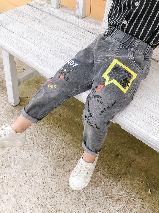 Pantalones vaqueros con estampado elástico cintura para niños, jeans de color con letras, estilo de otoño, ropa de vaquero para bebés
