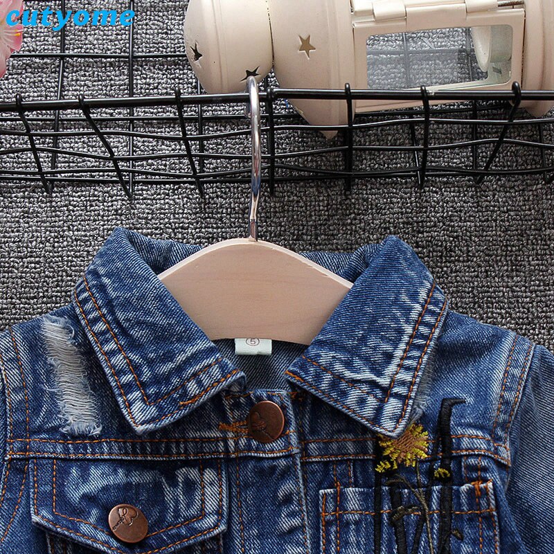 Baby Baby Meisjes Jeans Jas Borduren Bloemen Turn-Down Kraag Ripped Bovenkleding Peuter Pasgeboren Meisje Denim Kleding Jas