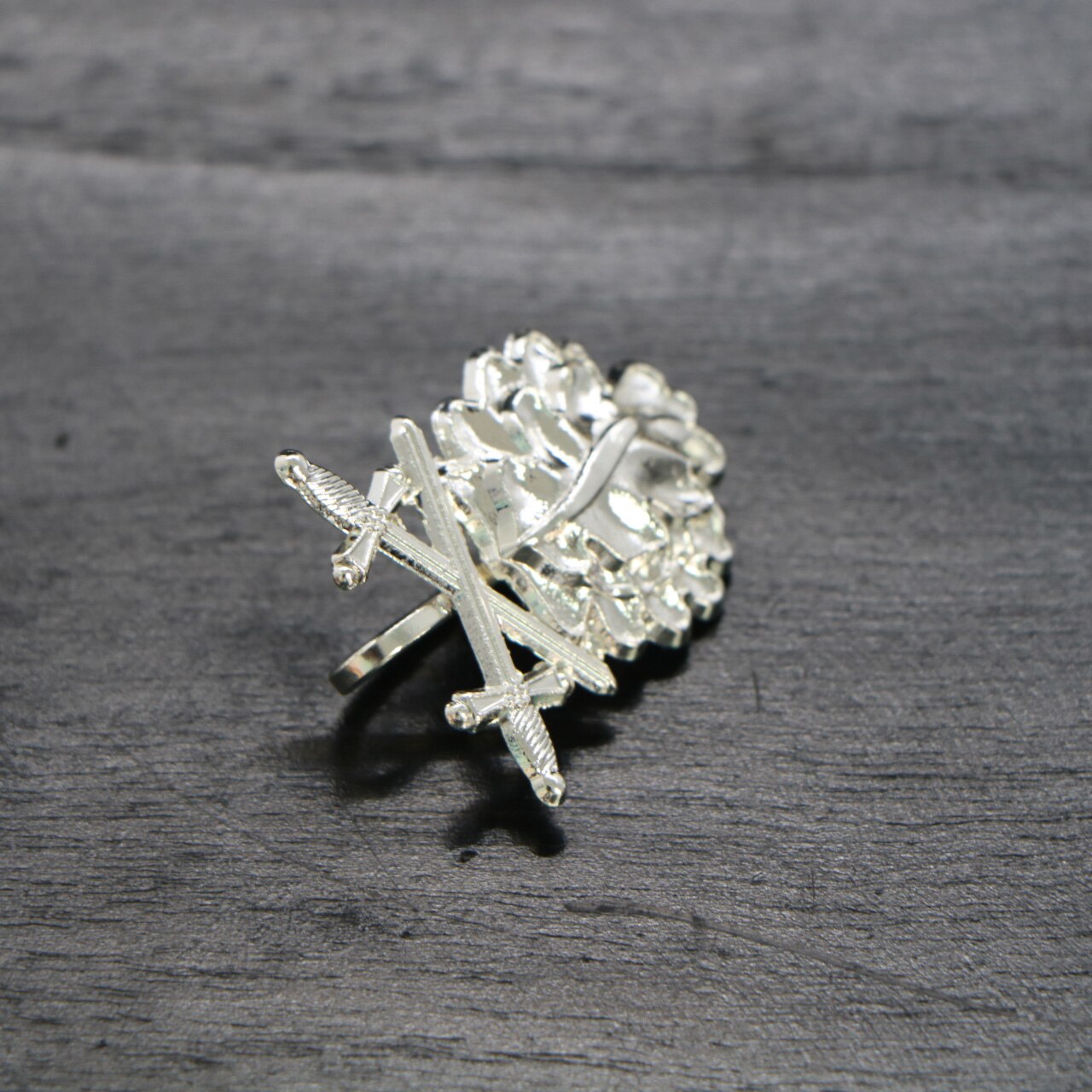 1PC German Knight Iron Cross Oak Leaves Double Swords Silver Gold Pin Badge Medal Souvenir