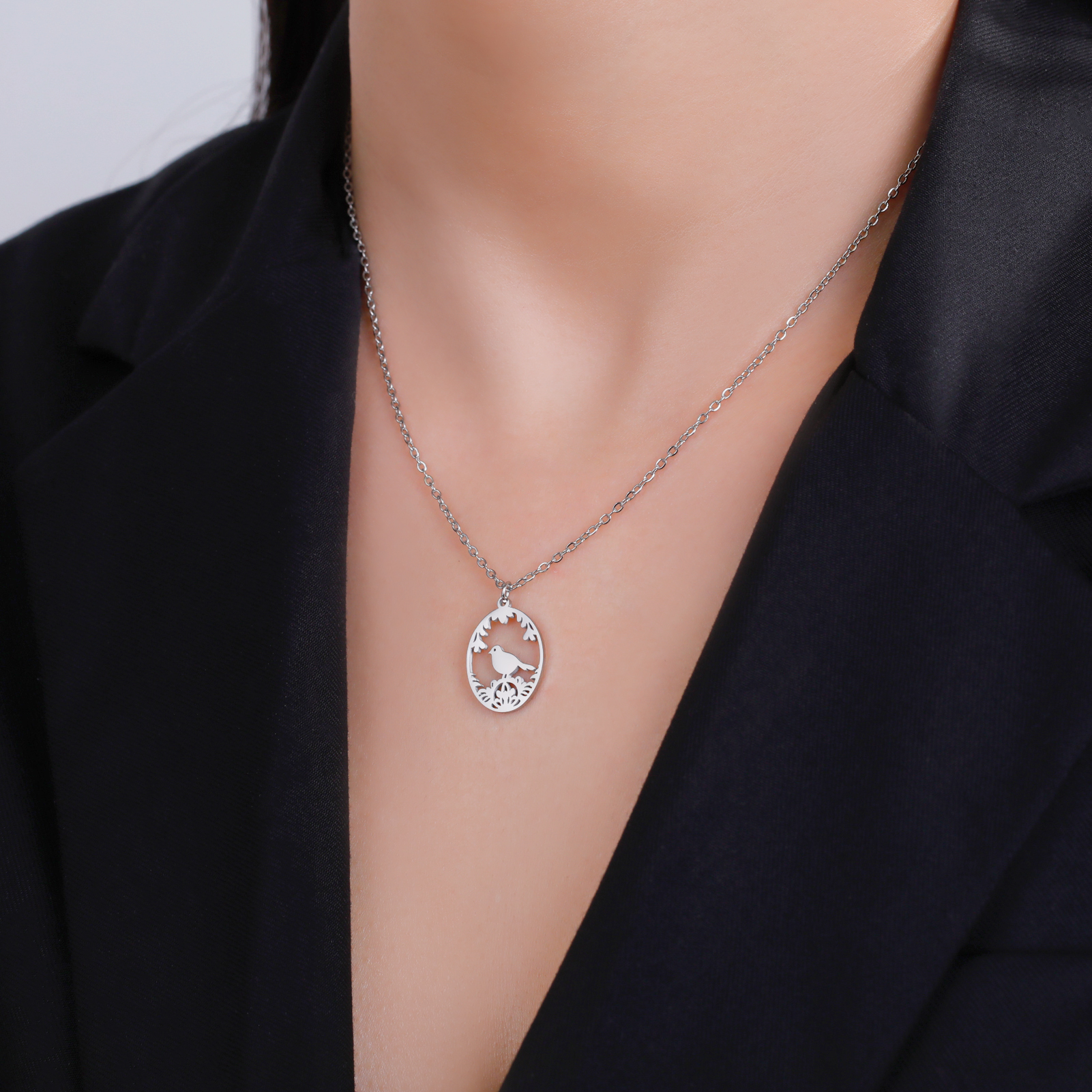 Roestvrijstalen Holle Ellips Dieren Hangers Ketting Meisjes Mode Schattige Konijn Vogels Serie Ketting Ketting Sieraden Voor Vrouwen