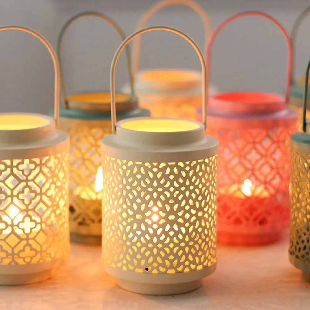 Hollow Iron Lantern Home Decor Candle Holders Wedding Decoration Accessories Candlesticks For Candelabro Centerpiece