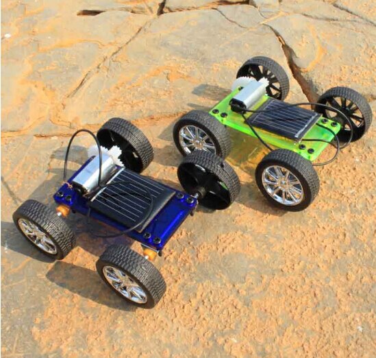 Mini op zonne-energie werkende speelgoedauto, doe-het-zelf-kit, kinderpuzzel, iq-gadget, hobbyrobot, 8 x 6.8 x 3.2 cm f17909/11