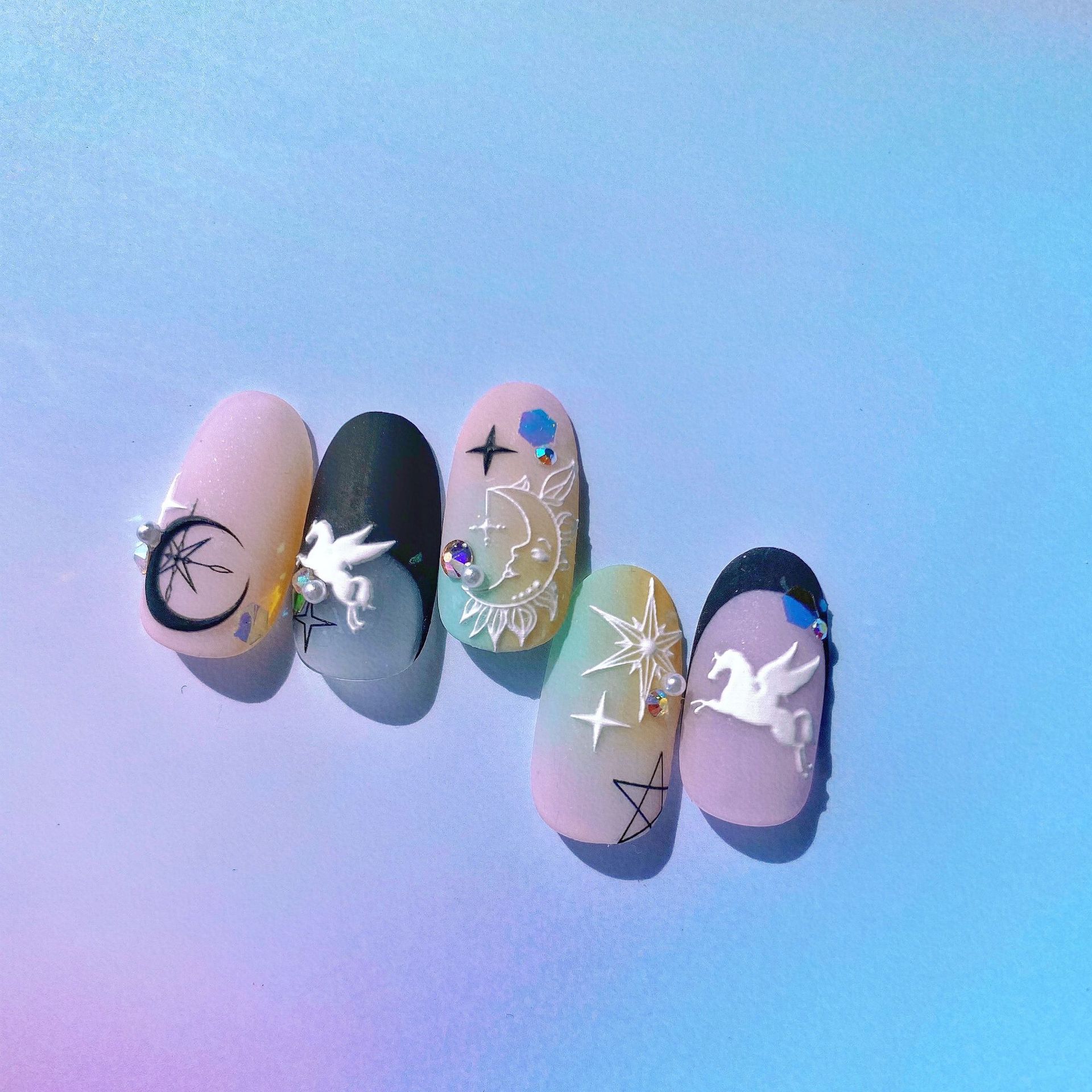 Pferd Sterne Mond 5D Geprägt Schmetterling Nagel Aufkleber Kunst Presse auf NäGel Decals Dekorationen Transfer Nagel Folie Manikübetreffend