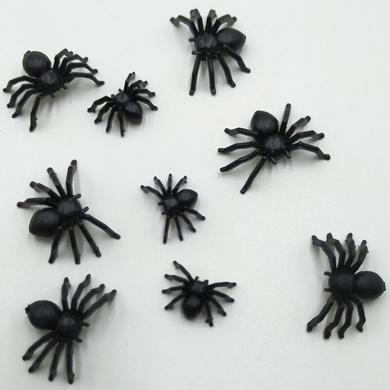 20/50pz di Halloween Decorativo Ragni incandescenza in buio Nero di Plastica ragno Giocattoli Halloween scherzo Realistico Puntelli NSV775