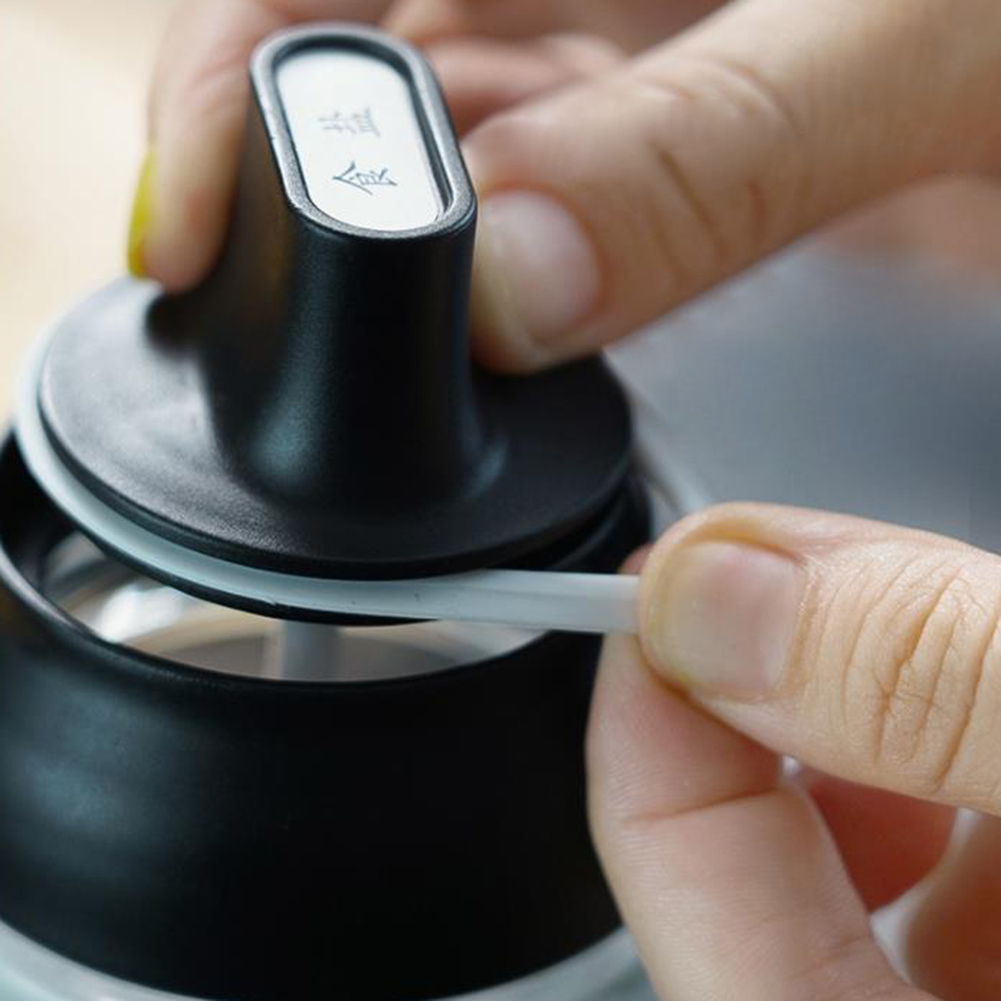 250ml Transparent Glass Condiment Jar Moisture-proof Pepper Sauce Spoon Bottle