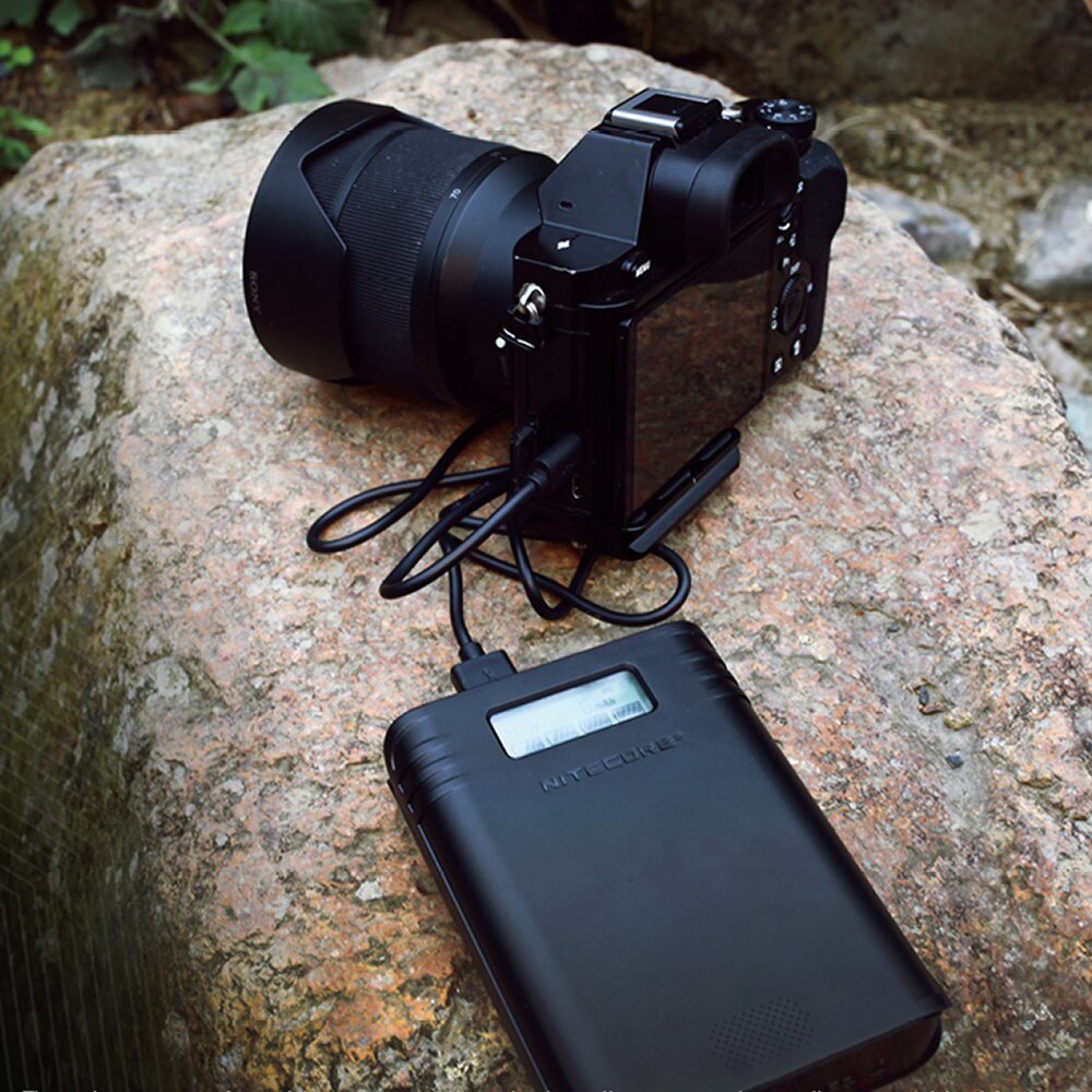 NITECORE F4 FlexBank 2 in 1 Outdoor Power Bank 4Bay USB Charger Outdoor Travel Power Adapter Smart Li-ion IMR 18650 Battery