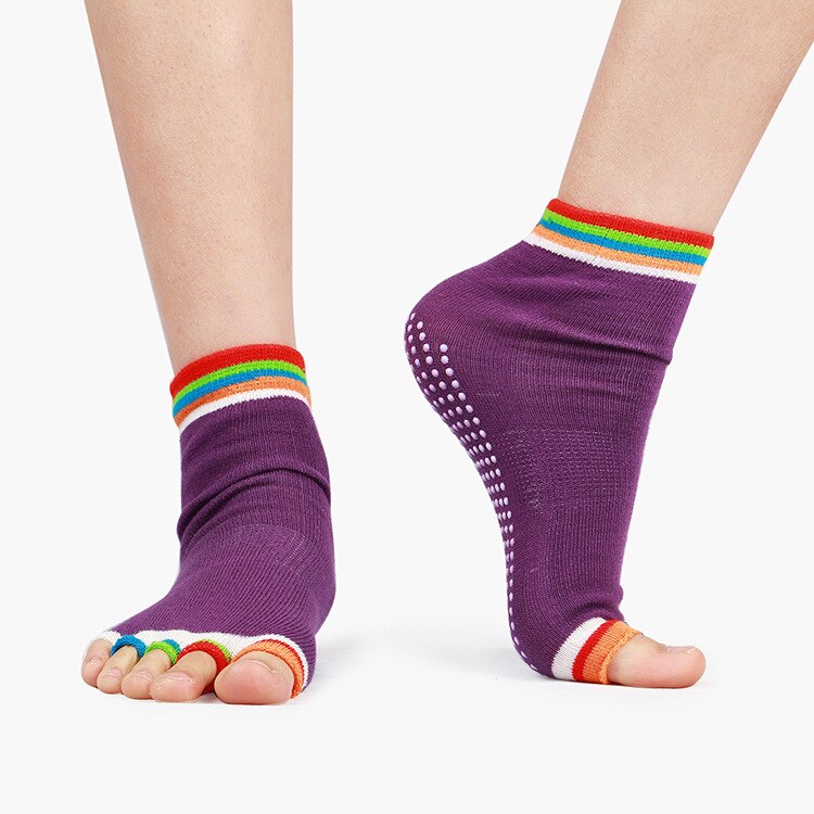 Kvinders bomulds yoga sokker adskilt fem finger åbne tæer sokker med skridsikker silikone gymnastiksport sportssokker: Mørke lilla