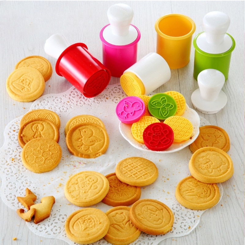 A0KE 6 Pcs Cartoon Cookies Postzegels Mallen Plunger Chocolade Fondant Cake Embossers