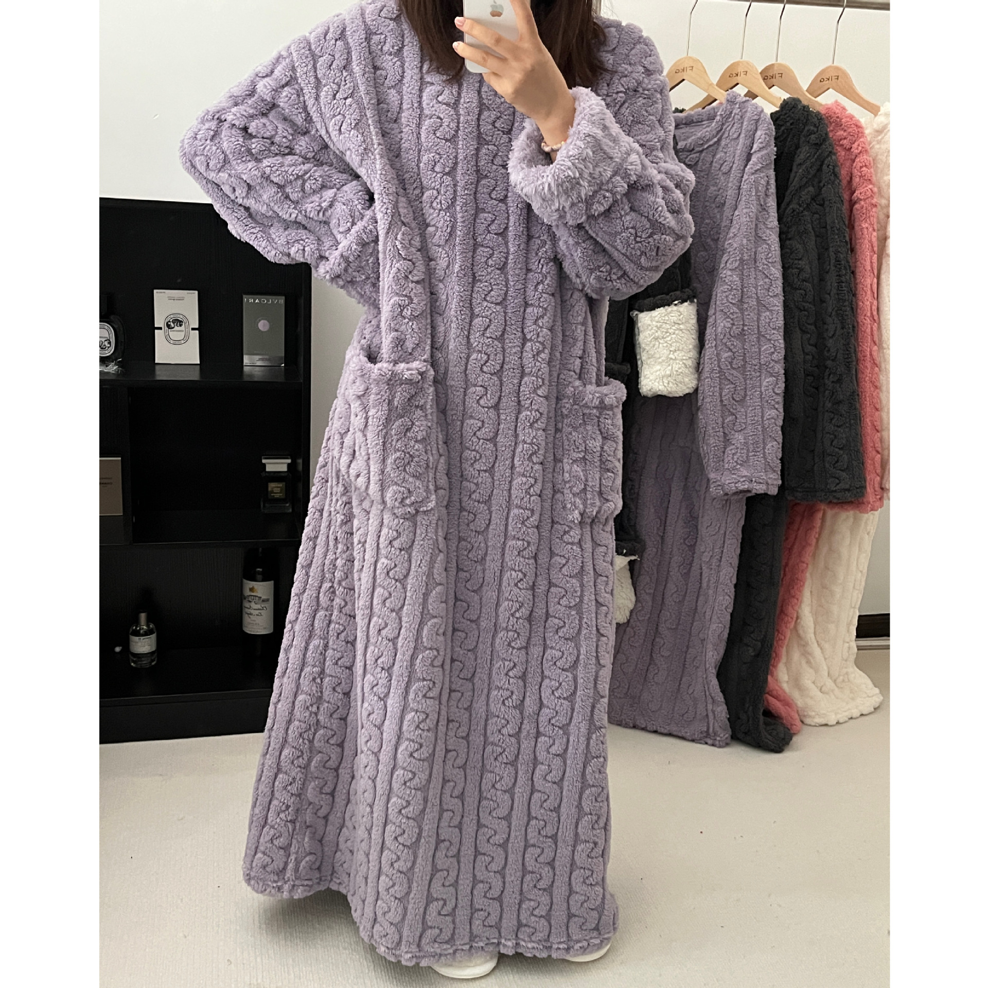 Bathrobe Woman Shower Autumn and Winter Thickened Coral Velvet Jacquard Sleeping Gown Long Section Solid Colour Warm Bath Robe: S / SKY BLUE