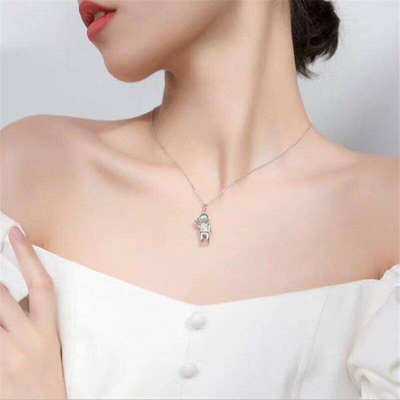 Nowe mody kreatywny astronauta 925 szterling srebro biżuteria słodki temperament popularny łańcuszek robić obojczyka wisiorek naszyjniki H134