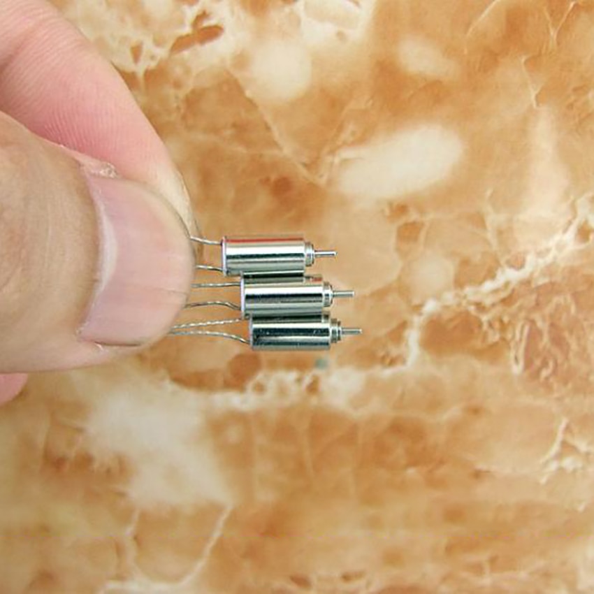 4*8 kerneløse motorer hul kop motor 3.7v ultra-mikro ndfeb magnetisk lille motor med 2 hårde ben , 60000 rpm, udgangsaksel 0.7mm