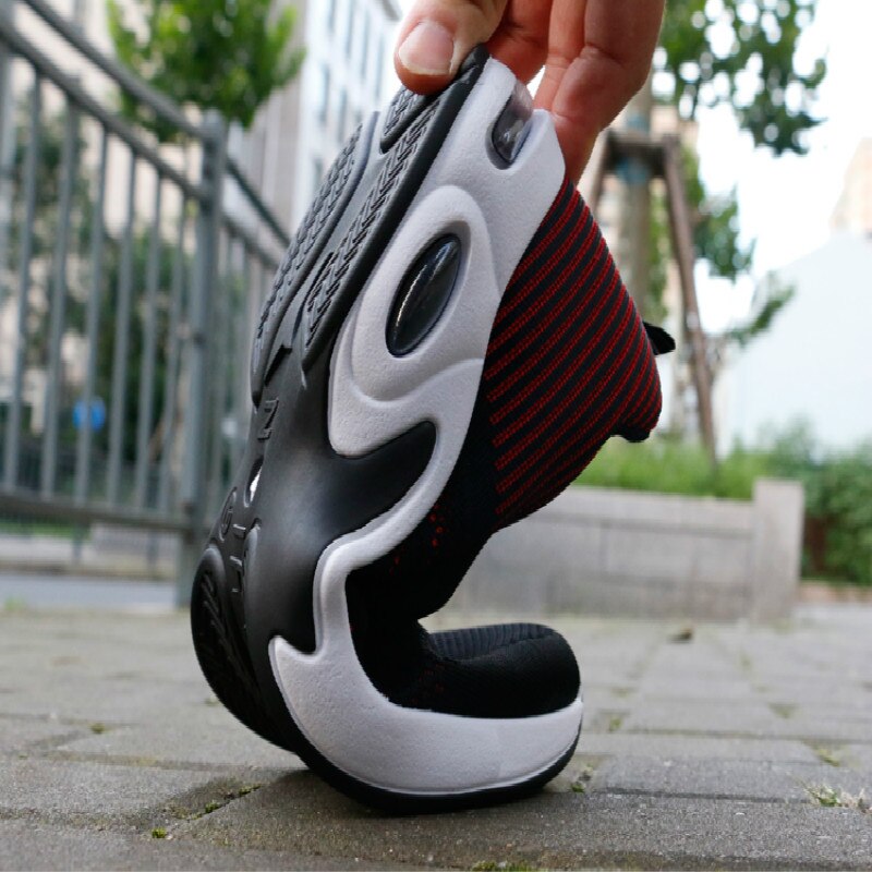 Populær stil mænd tennissko snøre mænd sportssko top luftpude stødabsorbering skridsikre sneakers snøre