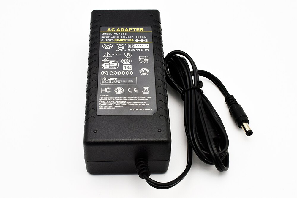 De voeding 48 V 5 A 240 W zet AC 110-240 V om in DC 48 V en is geschikt voor ledverlichting, CCTV, 3D-printer, computer, Poe-schakelaar en videoconferentiesystemen