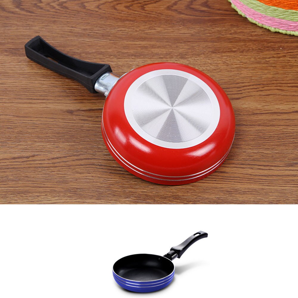 Durable Non-stick Pan Practical Frying Pan Useful Omelette Steak Pan Kitchen Gadget for Home Restaurant (Random Color)