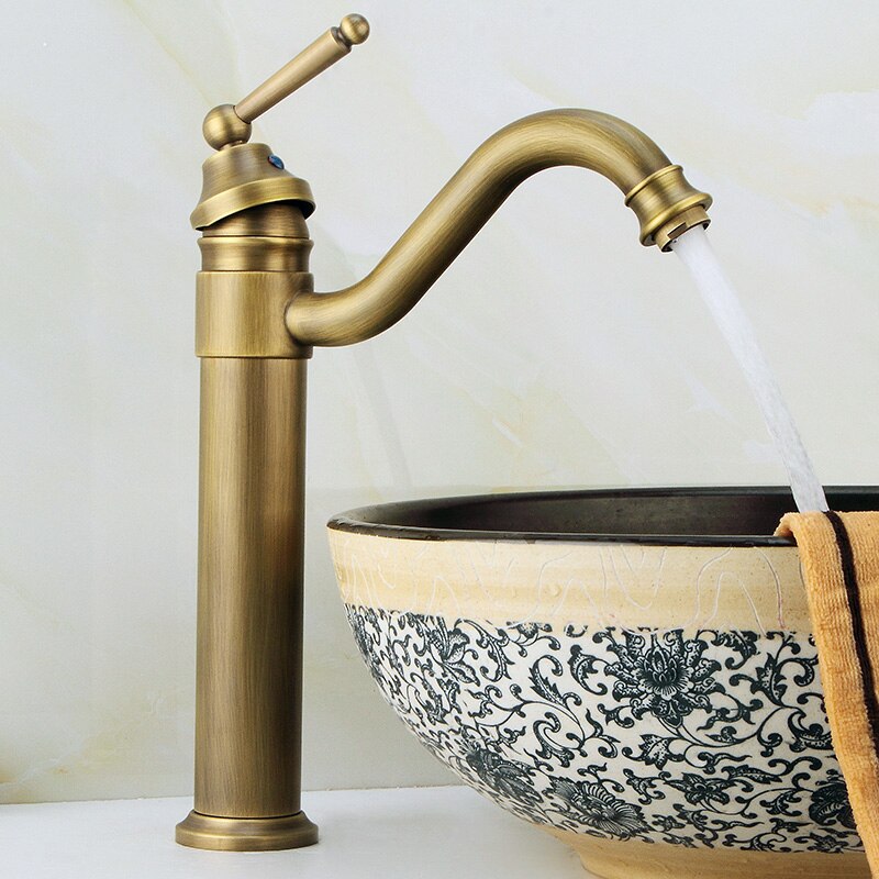 Grifo de lavabo de cobre antiguo, mezclador de agua de estilo clásico frío y , grifo montado en cubierta de un solo mango